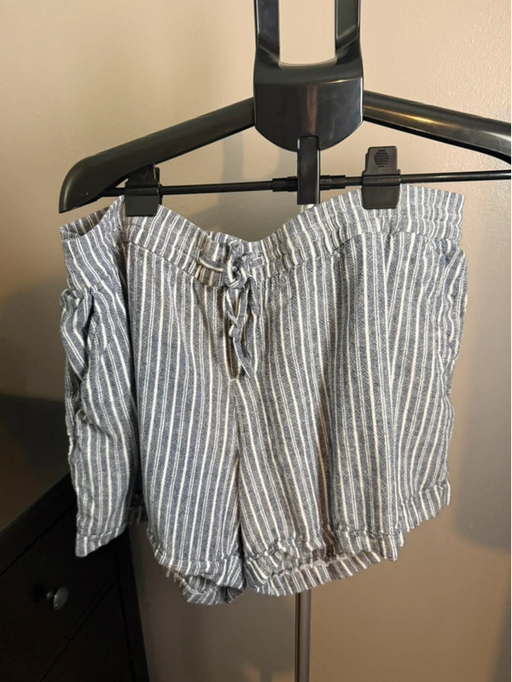 Old Navy Blue White Striped Linen-Blend Shorts Size XL